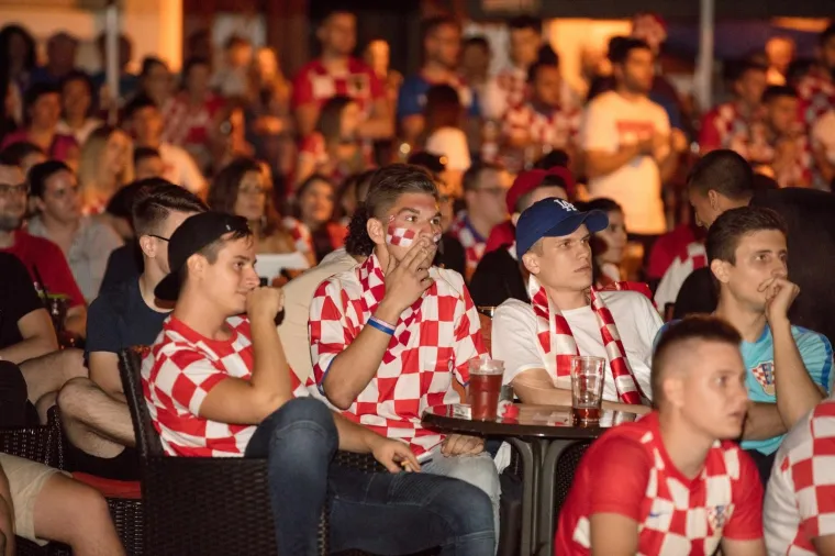 Evo kako se pobjeda Vatrenih slavila u Osijeku