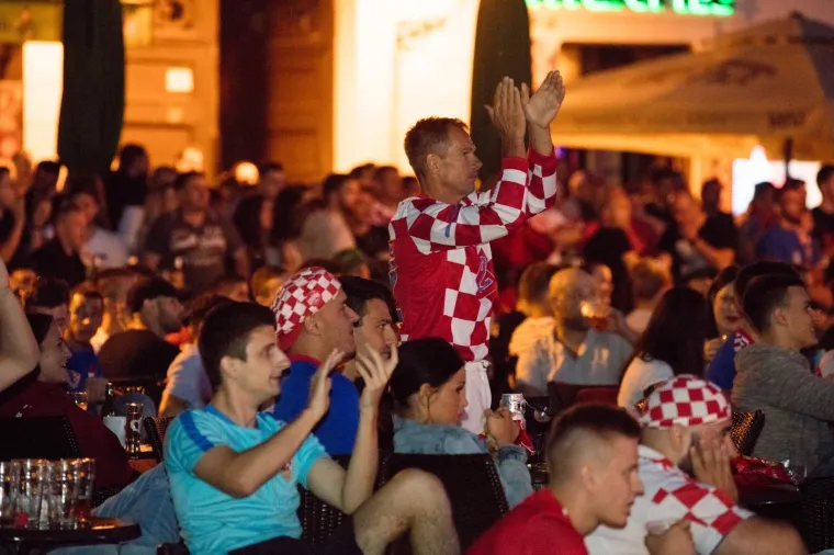 Evo kako se pobjeda Vatrenih slavila u Osijeku