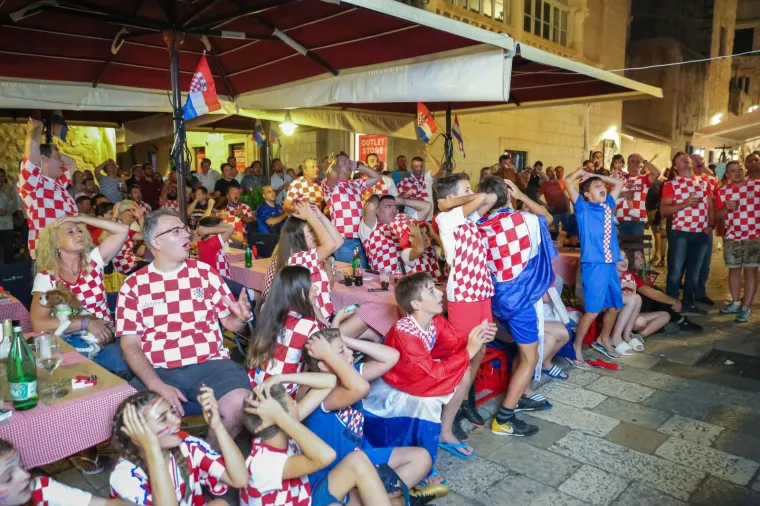 Evo kako se za Vatrene navijao u Dubrovniku