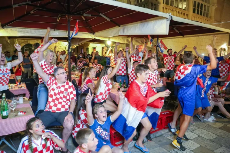Evo kako se za Vatrene navijao u Dubrovniku