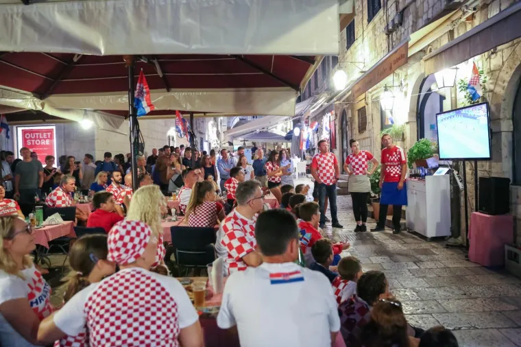 Evo kako se za Vatrene navijao u Dubrovniku
