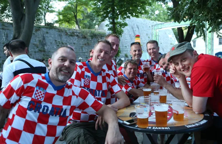 Split energično navija za Vatrene