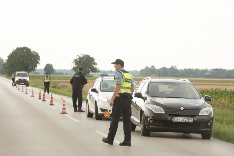 Biciklistkinja poginula nakon &scaron;to je na nju naletio osobni automobil