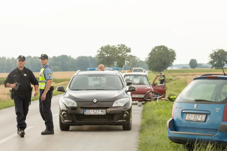 Biciklistkinja poginula nakon &scaron;to je na nju naletio osobni automobil