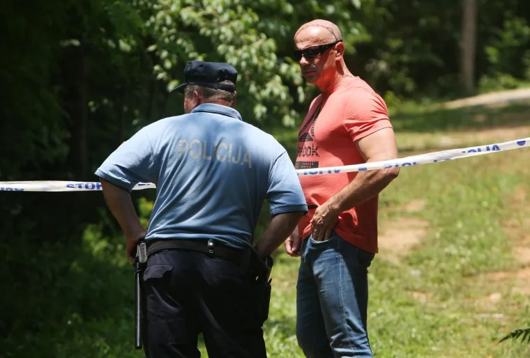 DONJE STATIVE: U vikend-naselju pronađena mrtva osoba, sumnja se na ubojstvo