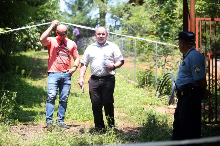 DONJE STATIVE: U vikend-naselju pronađena mrtva osoba, sumnja se na ubojstvo