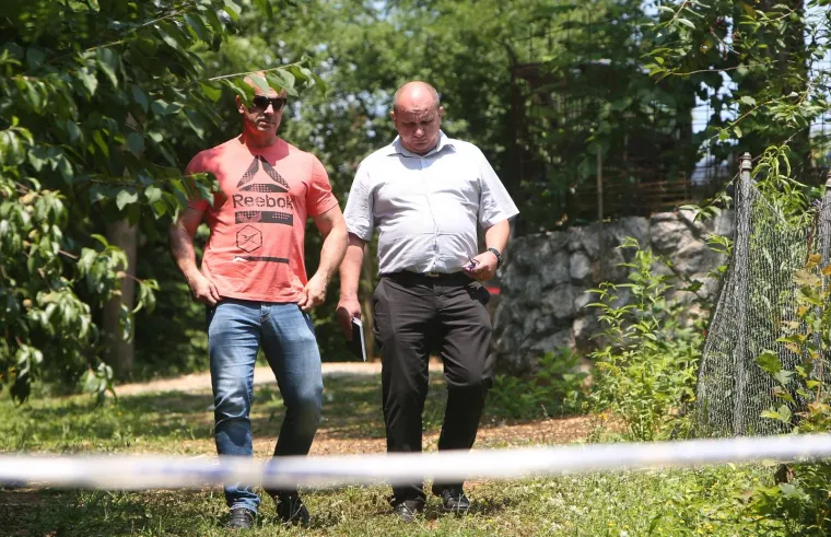 DONJE STATIVE: U vikend-naselju pronađena mrtva osoba, sumnja se na ubojstvo