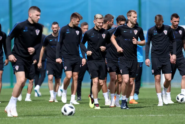 VATRENI ODRADILI JUTARNJI TRENING: Svi su tu samo njega nema
