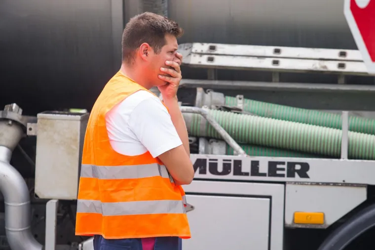 NEZAPAMĆENA TRAGEDIJA U ČEPINU: Četvorica radnika upala u kanalizacijski &scaron;aht, dvojica poginula