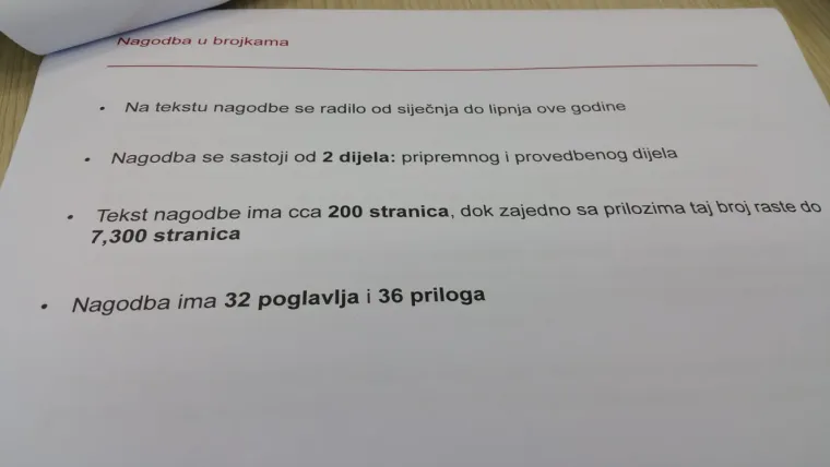 Privremeno vjerovničko vijeće jednoglasno je izglasalo nagodbu u Agrokoru koja nakon ovoga ide na Trgovački sud, a to je potvrdio i premijer Andrej Plenković. 
Nagodba je izglasana nakon jutro&scaron;nje sjednice Privremenog vjerovničkog vijeća na kojoj su članovi jednoglasno dali suglasnost povjereniku na konačan tekst nagodbe.
