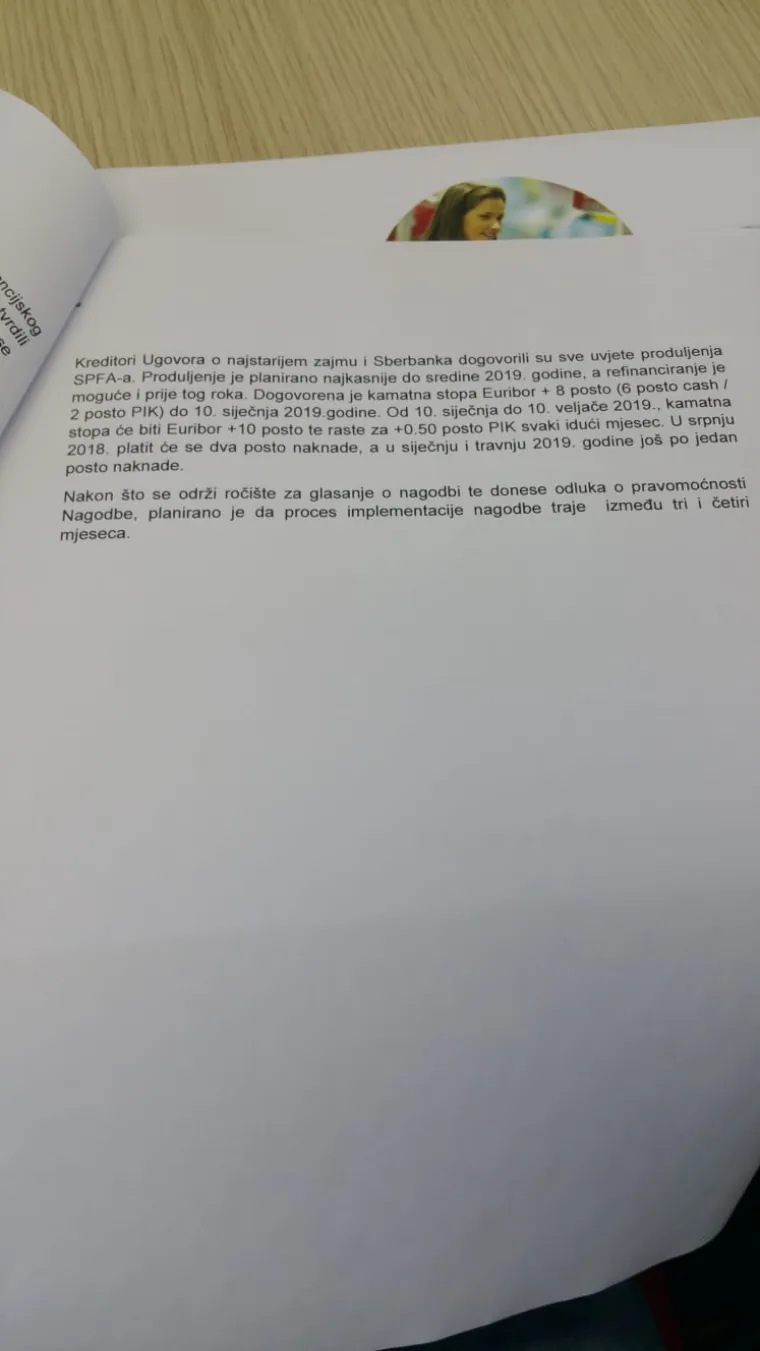 Privremeno vjerovničko vijeće jednoglasno je izglasalo nagodbu u Agrokoru koja nakon ovoga ide na Trgovački sud, a to je potvrdio i premijer Andrej Plenković. 
Nagodba je izglasana nakon jutro&scaron;nje sjednice Privremenog vjerovničkog vijeća na kojoj su članovi jednoglasno dali suglasnost povjereniku na konačan tekst nagodbe.