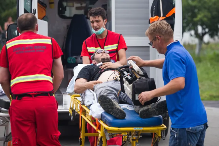 Uznemirujuće fotografije: Dvojica djelatnika Vodovoda smrtno stradala u Čepinu!