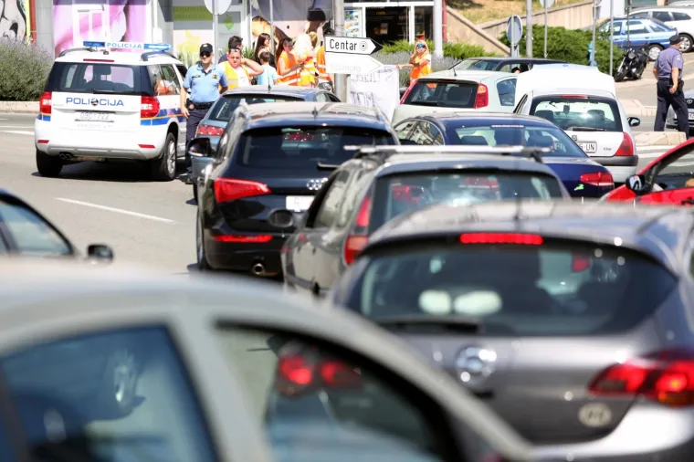 Rijeka: Prosvjed vozača na prometnicama zbog skupog goriva