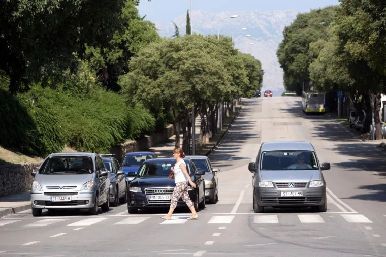 Split: Promet na križanju Vukovarske i Dubrovačke odvijao se bez pote&scaron;koća