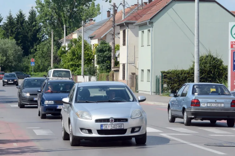 U Sisku se vozači nisu odazvali prosvjedu protiv preskupog goriva