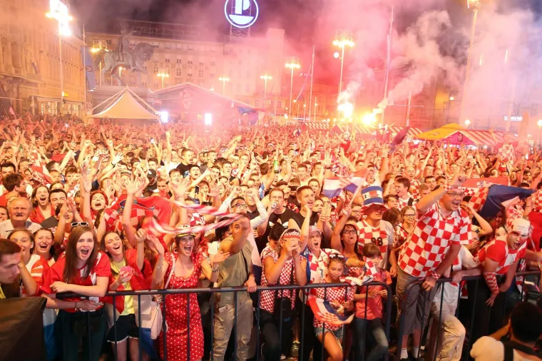 HRVATSKA JE GORILA NAKON POBJEDE VATRENIH: Pogledajte kako se slavila pobjeda protiv Argentine