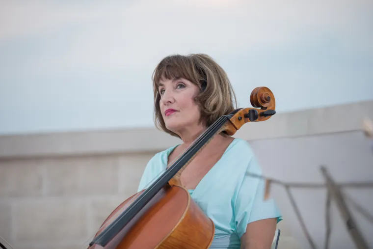 POZDRAV LJETU: Ana Rucner održala tradicionalni ranojutarnji koncert na Srđu