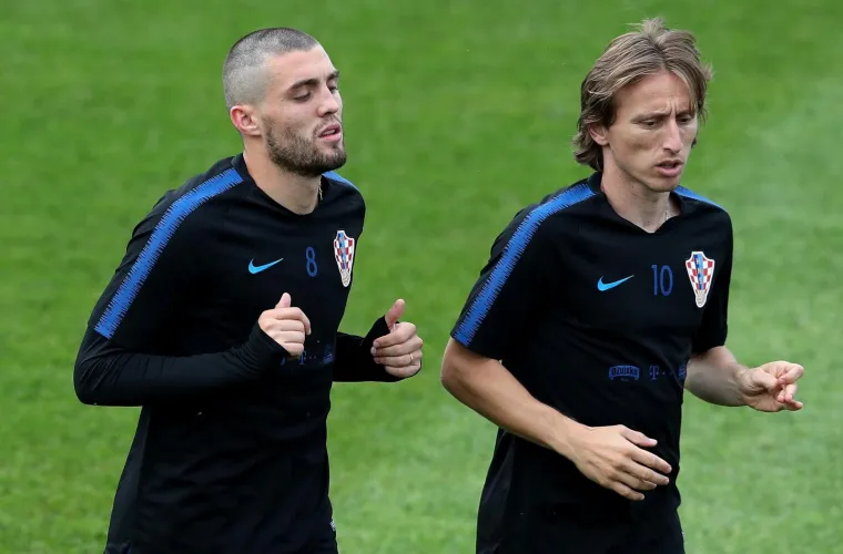 TRENING NEPOBJEDIVIH: Hrvatski nogometa&scaron;i pripremaju se za ogled protiv Islanda, atmosfera je odlična