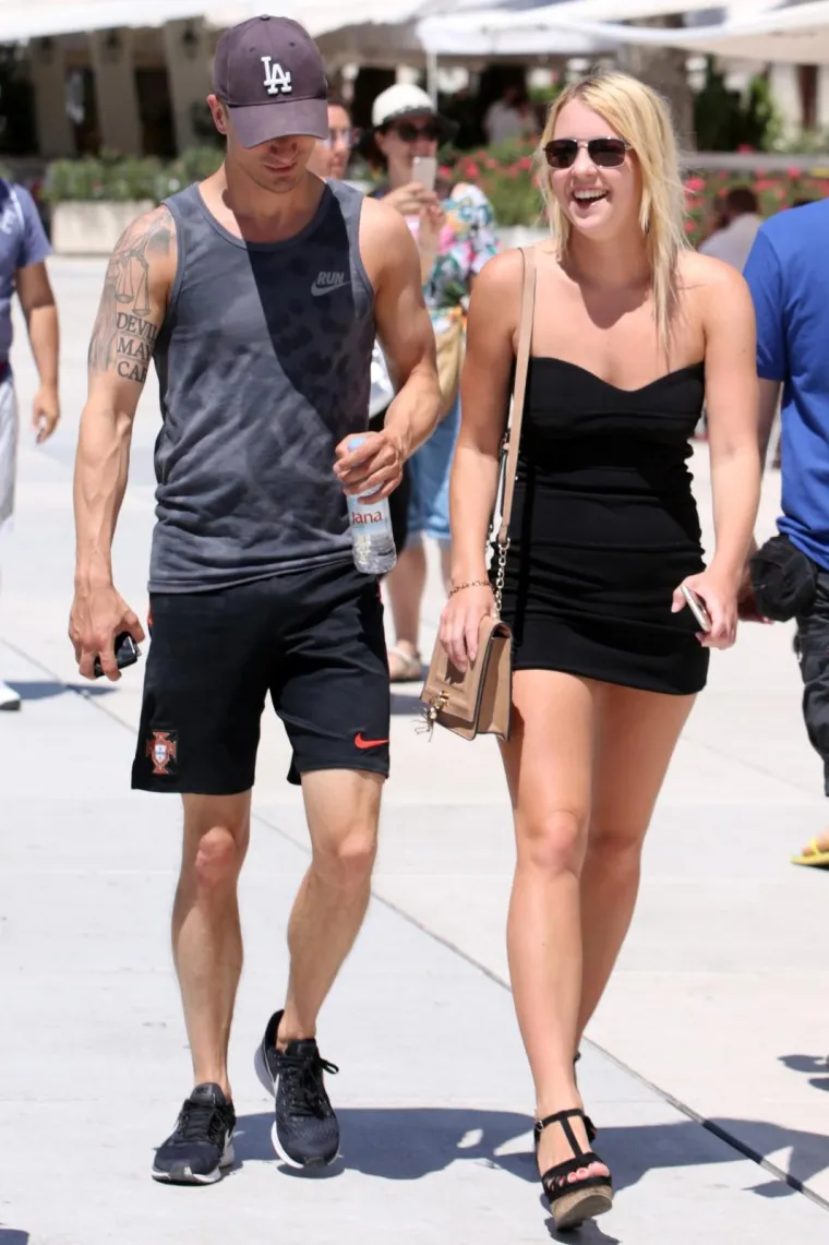 SUNČANI VIKEND U SPLITU: Ljepotice i turisti preplavili rivu