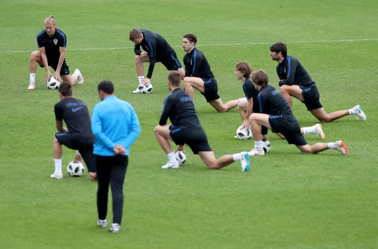 VATRENI ODRADILI TRENING U RO&Scaron;ČINU: Atmosfera je sjajna uoči Islanda