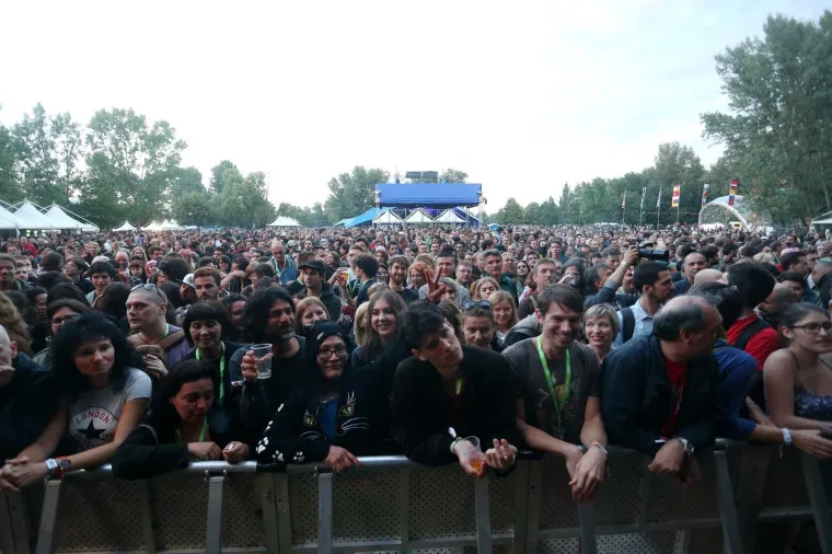 Prva večer INmusic festivala: David Byrne, T&eacute;m&eacute; Tan i Queens of the Stone Age odu&scaron;evili zagrebačku publiku
