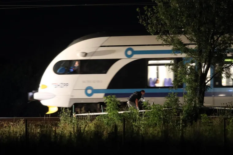 U naletu vlaka kod Sesveta poginula osoba