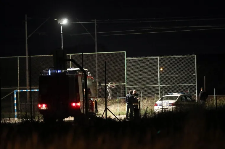 U naletu vlaka kod Sesveta poginula osoba