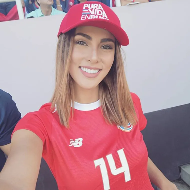 ONE ZASLUŽUJU TROFEJ! Seksi navijačice znaju jako dobro kako zagrijati publiku