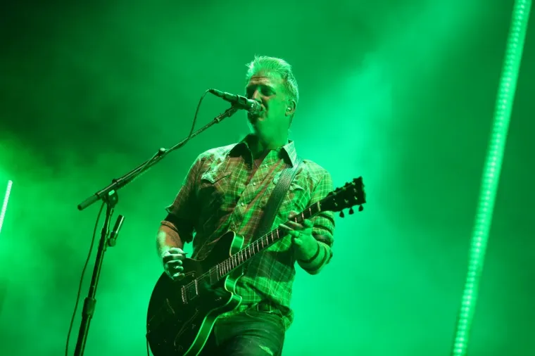 ZAPOČEO JE 13. INMUSIC FESTIVAL: Posjetitelji oduševljeni nastupom benda Queens of the Stone Age