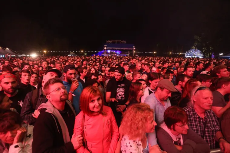 ZAPOČEO JE 13. INMUSIC FESTIVAL: Posjetitelji odu&scaron;evljeni nastupom benda Queens of the Stone Age