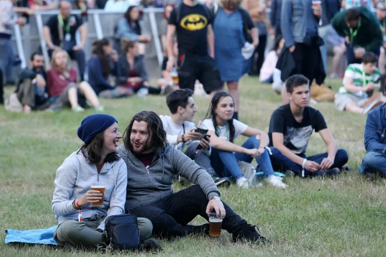 ZAPOČEO JE 13. INMUSIC FESTIVAL: Posjetitelji odu&scaron;evljeni nastupom benda Queens of the Stone Age