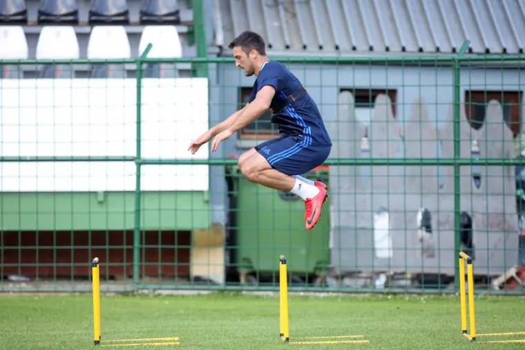 DOK VATRENI IGRAJU, DINAMOVCI SE PRIPREMAJU: Modri odradili trening u Moravskim Toplicama