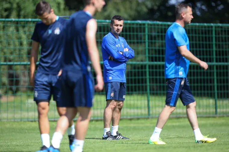 DOK VATRENI IGRAJU, DINAMOVCI SE PRIPREMAJU: Modri odradili trening u Moravskim Toplicama