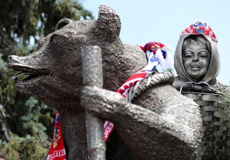 SPREMNI ZA VATRENU ATMOSFERU? ONI JESU! I Rostov na Donu obojan hrvatskim bojama, pogledajte raspoloženje navijača pred utakmicu