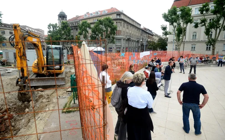'Zabranite devastaciju, a ne slobodu govora': Protestno druženje Inicijative Vratite magnoliju