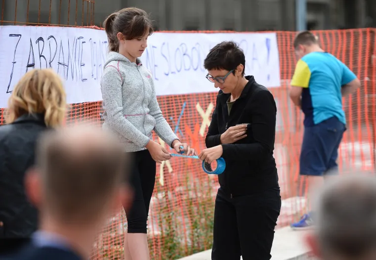 'Zabranite devastaciju, a ne slobodu govora': Protestno druženje Inicijative Vratite magnoliju