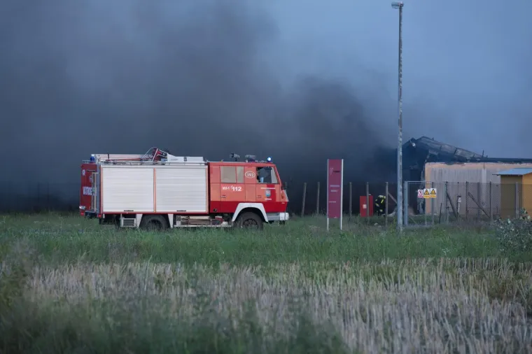 UŽAS KOD VINKOVACA: U požaru izgorjelo 1000 svinja