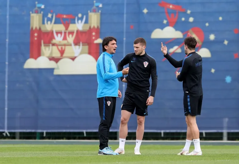 VATRENI KOMPLETNI I U DOBROM RASPOLOŽENJU UOČI DANSKE: Odrađen je posljednji trening u Ro&scaron;činu