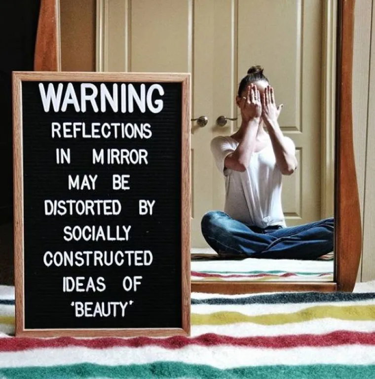 U svijetu punom 'savr&scaron;enih' roditelja, jedna mama pokazuje borbu s umorom kroz humor