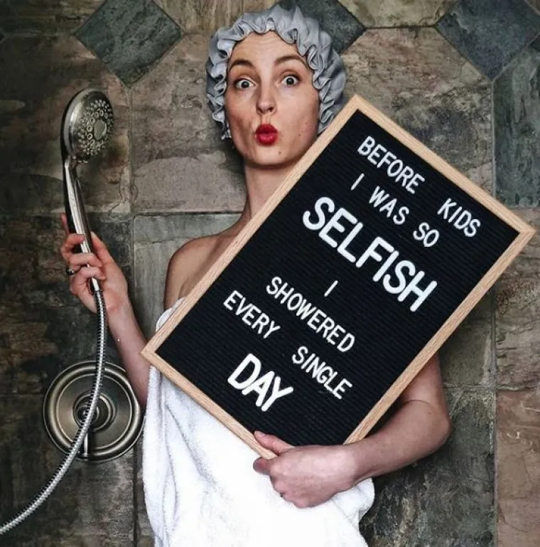 U svijetu punom 'savr&scaron;enih' roditelja, jedna mama pokazuje borbu s umorom kroz humor