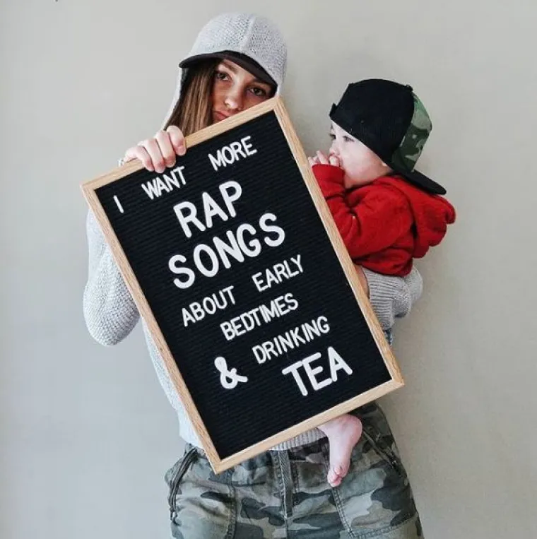 U svijetu punom 'savr&scaron;enih' roditelja, jedna mama pokazuje borbu s umorom kroz humor