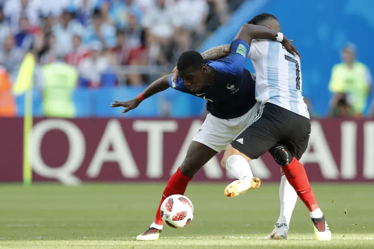 Sraz divova koji su mnogi očekivali u polufinalu ili finalu, s uzbuđenjem pratimo već na samom početku nokaut faze, ali kao i odgovor na pitanje koje postavlja cijeli svijet - može li Messi napokon biti pravi gazda na travnjaku, a ne samo u svlačionici.