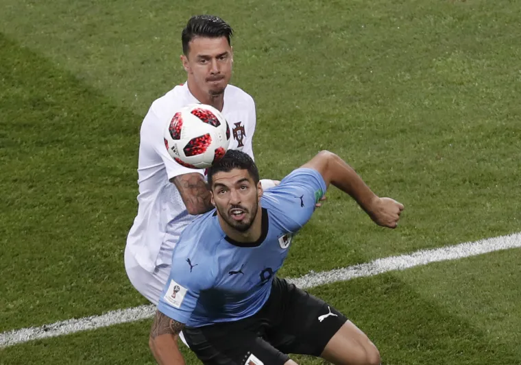 S početkom u 20 sati u Sočiju u borbu za ulazak među osam najboljih krenuli su jo&scaron; uvijek na ovom Svjetskom prvenstvu neporaženi Urugvaj i opasni Portugal