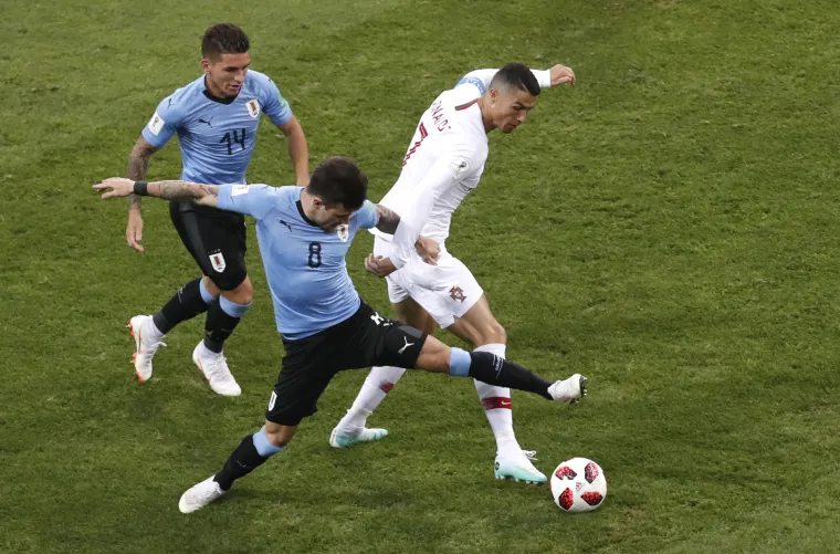 S početkom u 20 sati u Sočiju u borbu za ulazak među osam najboljih krenuli su jo&scaron; uvijek na ovom Svjetskom prvenstvu neporaženi Urugvaj i opasni Portugal