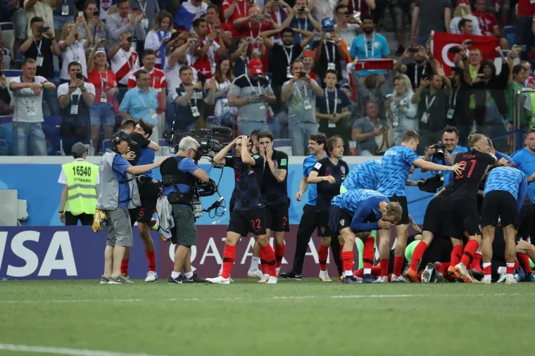 DEČKI, POKIDALI STE NAM ŽIVCE, ALI SVAKA VAM ČAST! Hrvatska nadigrala Dance i plasirala se u četvrtfinale