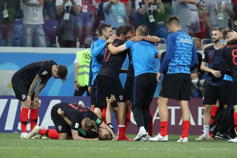 DEČKI, POKIDALI STE NAM ŽIVCE, ALI SVAKA VAM ČAST! Hrvatska nadigrala Dance i plasirala se u četvrtfinale