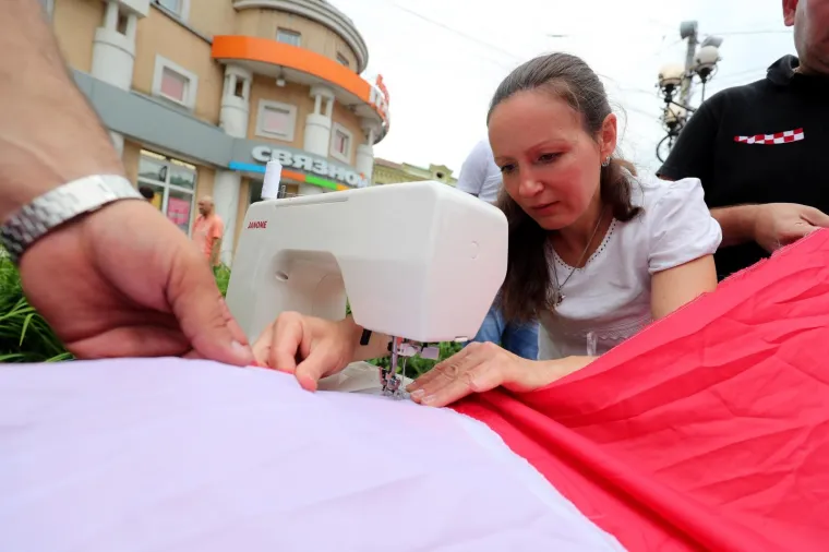 NOVGOROD U HRVATSKIM BOJAMA: Priprema se ogromna &scaron;ahovnica za utakmicu protiv Danske