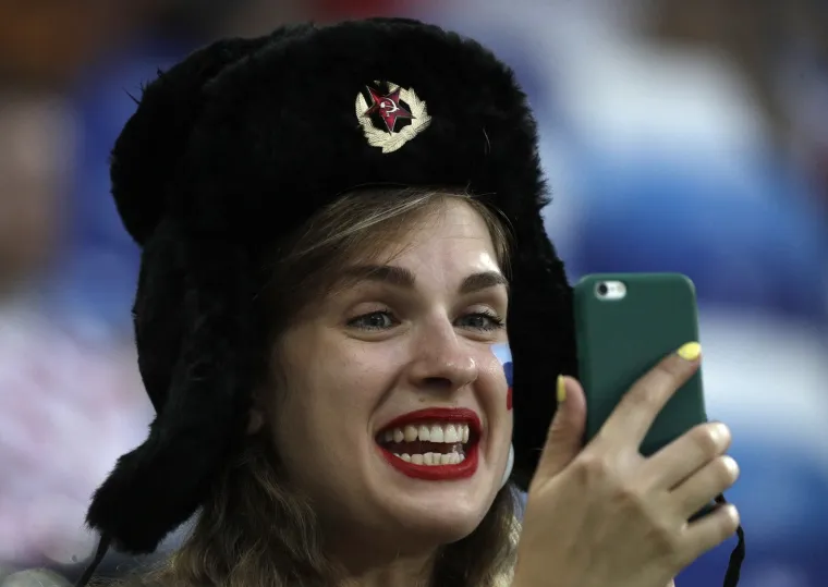 Ni utakmica Hrvatska-Danska nije mogla proći bez lijepih žena u publici