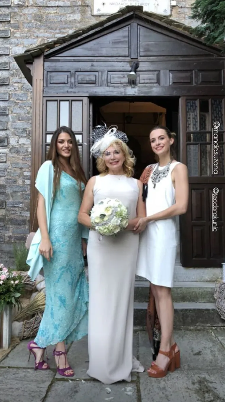 Suzana Mančić se jučer udala za svog dugogodišnjeg partnera, grčkog bankara Simeona.