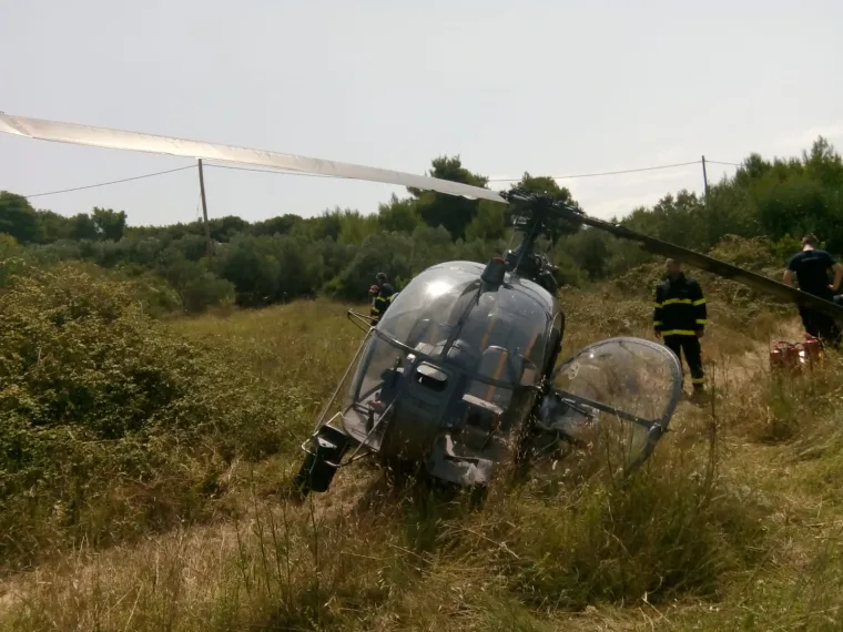 Helikopter prisilno sletio kod Zlarina